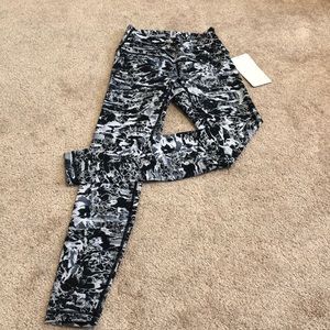 NWT Lululemon Wunder Under HR Tight